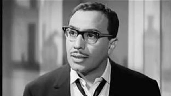 ذكرى ميلاد فؤاد المهندس.. أستاذ مدرسة الكوميديا والزعيم أبرز تلاميذه تعرف على التالي ذكرى ميلاد فؤاد المهندس.. أستاذ مدرسة الكوميديا والزعيم أبرز