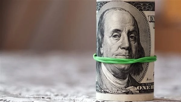 وصل كام؟.. سعر صرف الدولار مقابل الجنيهشهدت أسعار الدولار اليوم الأربعاء، هدوءا نسبيا على مستوى جميع البنوك العاملة في مصر .ومقارنة ب سعر صرف الدولار الأربعاء الماضي، ارتفع سعر الد