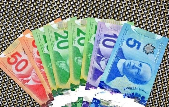 سعر الدولار الكندي مقابل الجنيه المصري اليوم الثلاثاء 17 سبتمبر 2024سعر الدولار الكندي اليوم.. شهد سعر الدولار الكندي في البنك المركزي المصري، اليوم الثلاثاء 17 سبتمبر 2024، ارتفاع