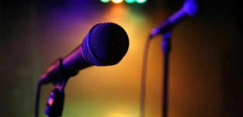 بالبنزين... مؤثرة شهيرة على تيك توك أحرقت وشقيقتها فنانا شابا تعرف على التالي بالبنزين... مؤثرة شهيرة على تيك توك أحرقت وشقيقتها فنانا شابا، انشغل الشارع الجزائري على مدى الساعات ا