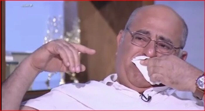 بعد انهياره في الجنازة.. موعد ومكان عزاء زوجة إسماعيل فرغليإسماعيل فرغلي.. يتلقى الفنان إسماعيل فرغلي، العزاء في زوجته، يوم الإثنين المقبل، في مسجد