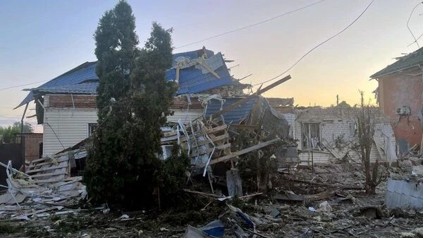 صرح وزير الدفاع الأوكراني، رستم عميروف، مساء أمس السبت، بأن سلطات بلاده تطلع الدول الغربية دائما على خطط عملياتها العسكرية الهجومية والدفاعية.مشاركة الخبر: وزير دفاع كييف: السلطات 