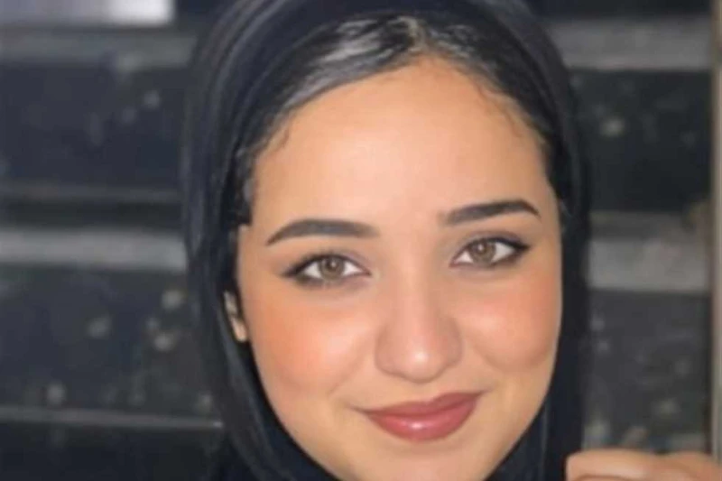 لم تكن مقيمة بالمدينة الطلابية.. أول تعليق رسمي من جامعة الإسكندرية على وفاة طالبة الطب (تفاصيل) نعت كلية الطب فى جامعة الإسكندرية، وفاة الطالبة