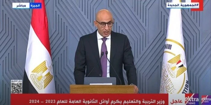 وزير التعليم: أتوقع تراجع المقبلون على السناتر من طلاب الشهادة الثانوية بنسبة 10 محمد عبد اللطيف وزير التربية والتعليم قال وزير التربية والتعليم،