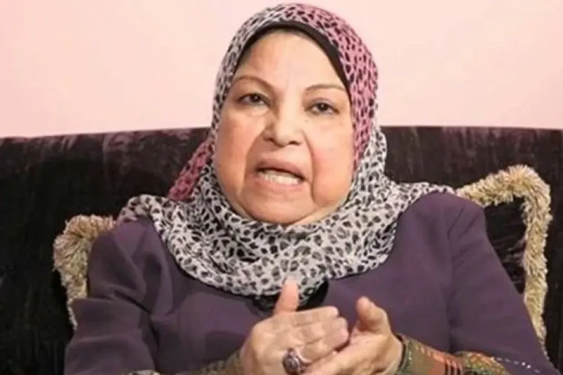 سعاد صالح: لبس الابنة هوت شورت أمام زوج أمها جائز شرعاعلقت سعاد صالح، أستاذ الفقه المقارن بجامعة الأزهر، على بعض الأسئلة المثيرة للجدل على وسائل التواصل الاجتماعي وخاصة موقف خلع ال