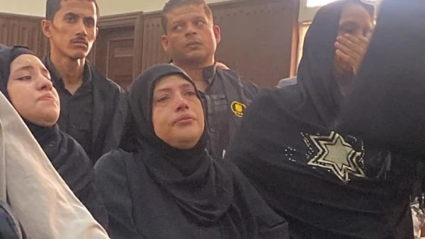 المتهمين في قلق وتوتر.. بكاء والدة صغير شبرا الخيمة خلال مرافعة النيابة العامة قررت الدائرة الأولي بمحكمة جنايات شبرا الخيمة، منذ قليل، محاكمة