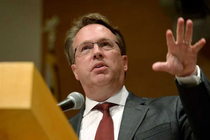 بعد تراجع التضخم.. أول تعليق من رئيس فيدرالي نيويورك عن خفض أسعار الفائدة (تفاصيل) قال جون ويليامزرئيس بنك الاحتياطي الفيدرالي في نيويورك، اليوم الجمعة، إن الاقتصاد الأمريكي في وضع