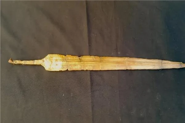 اكتشاف ثكنة عسكرية مصرية عمرها 3200 عام تحتوي على سيف منقوش باسم رمسيس الثاني متفرقات اكتشاف ثكنة عسكرية مصرية عمرها 3200 عام تحتوي على سيف منقوش