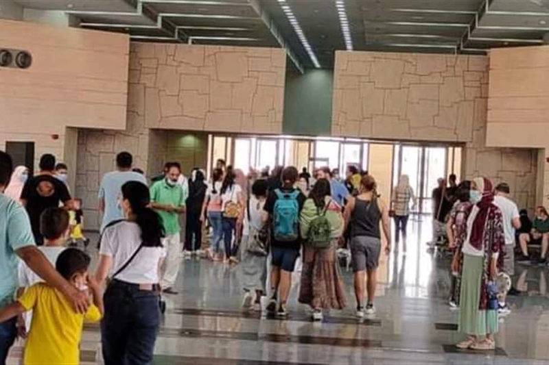 30 ألف جنيه ل50 فردا.. ضوابط وأسعار الزيارات الخاصة للمواقع الأثرية والمتاحف أعلن المجلس الأعلى للآثار، عن قيمة مقابل الزيارات الخاصة للمناطق الأثرية