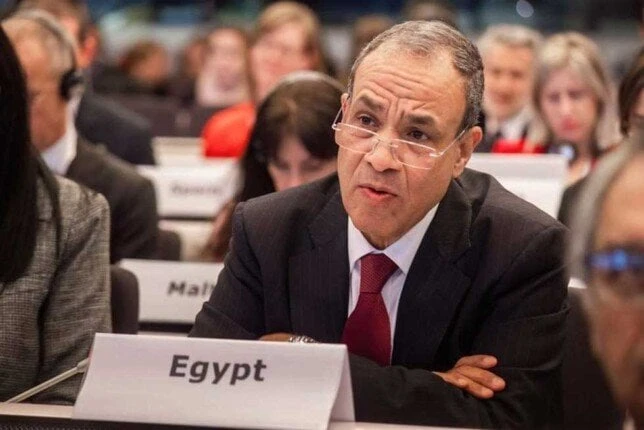 وزير الخارجية يبحث مع بوريل تعزيز محاور الشراكة الإستراتيجية الشاملة والتطورات في غزةعقد وزير الخارجية والهجرة وشئون المصريين بالخارج اليوم الدكتور