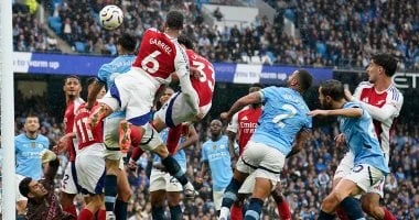 -ملخص وأهداف مباراة مان سيتي ضد أرسنال في الدوري الإنجليزي .. حقق فريق مانشستر سيتي تعادلا قاتلا من نظيره فريق أرسنال، بنتيجة 2-2، فى المباراة التي أقيمت بينهما مساء، الأحد، على مل