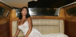 جورجينا بلإطلالة ملفتة على متن يخت في سويسرا تعرف على التالي جورجينا بلإطلالة ملفتة على متن يخت في سويسرا، وكالات السوسنةنشرت العارضة جورجينا