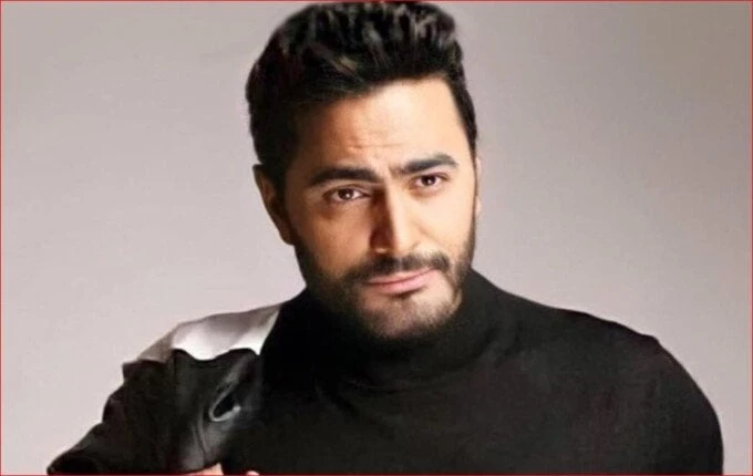 إزاي تحول كلمة تضايقك لنجاح.. تامر حسني يوجه رسالة للجمهور (فيديو)وجه الفنان تامر حسني، رسالة لجمهوره شجعهم فيها على عدم التأثر بالانتقادات، وتحويلها