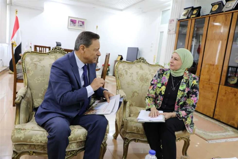 رئيس الأعلى للإعلام يلتقي رئيسة المركز القومي للبحوث الاجتماعية والجنائية التقى الكاتب الصحفي كرم جبر، رئيس المجلس الأعلى لتنظيم الإعلام، د. هالة