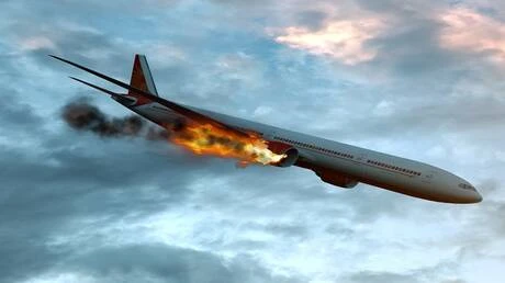 مقاطع فيديو صادمة لاشتعال محرك طائرة خلال تحليقها متفرقات تداول وراد مواقع التواصل الاجتماعي الاثنين مقطعا لفيديو صادم يظهر طائرة أجبرت على الهبوط