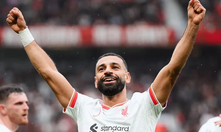 -هل سيرحل محمد صلاح عن ليفربول الموسم المقبل؟ .. كشف الإعلامي أحمد خيري، حقيقة رحيل النجم العالمي محمد صلاح عن نادي ليفربول الإنجليزي الموسم المقبل.