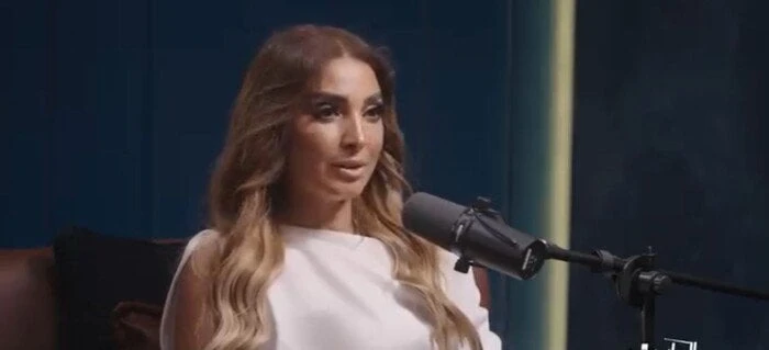 بعد نقده لمسلسل سر إلهي.. روجينا ترد على طارق الشناوي فيديوردت الفنانة روجينا، على الناقد الفني طارق الشناوي بعد حديثه عن مسلسلها سر إلهي الذي عرض