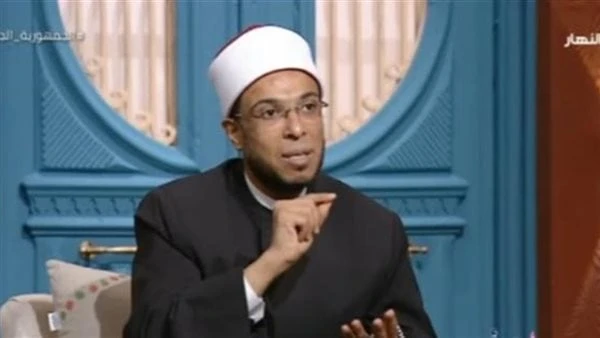 محمد أبو بكر يثير الجدل بشأن تحريم تربية القطط.. والافتاء: جائزة شرعاأثار الشيخ محمد أبو بكر جدلا على مواقع التواصل الاجتماعي بسبب فتوى يعلن فيها عن تحريمه لتربية القطط والاهتمام ب