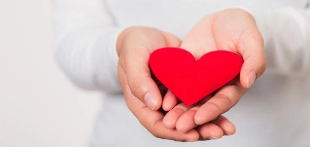 عبارات حب قصيرة40 كلام حب قويالحب هو أن يصاب الإنسان بالحب والإعجاب والمشاعر الطيبة والجميلة حيث يخفق قلبه عندما يراه، ويشعر بأن الحياة جميلة، ويشعر بالثقة بنفسه ويشعر بالقبول من ا