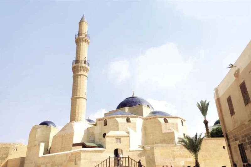 11 ألف جنيه.. الأعلى للآثار يوضح قيمة وضوابط عقد القران بالمساجد الأثرية أعلن المجلس الأعلى للآثار، عن قيمة مقابل إقامة عقد القران بالمساجد الأثرية،