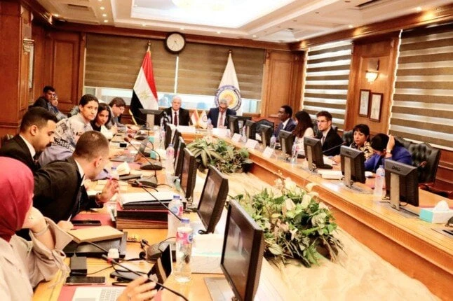 وزير التعليم العالي يبحث سبل تعزيز التعاون مع وفد منظمة العمل الدوليةعقد الدكتور أيمن عاشور وزير التعليم العالي والبحث العلمي، اجتماعا مع مايكل