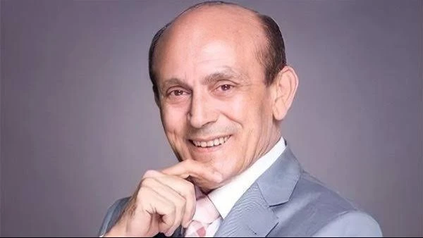 محمد صبحي يكشف تفاصيل مسرحية فارس يكشف المستور:استكمال لقصة فارس بلا جواد تعرف على التالي محمد صبحي يكشف تفاصيل مسرحية فارس يكشف المستور:استكمال لقصة