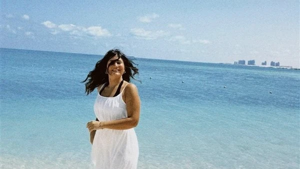 شاهد.. أحدث ظهور لديانا هشام نشرت الفنانة ديانا هشام صور جديدة لها، على صفحتها الشخصية بموقع التواصل الإجتماعي إنستجرام، مشاركة جمهورها عطلتها