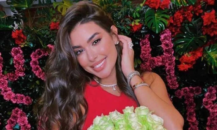 ياسمين صبري تتألق بإطلالة أنثوية في أحدث ظهور (صور) افاق عربية - تألقت الفنانة المصرية ياسمين صبري بإطلالة أنثوية جذابة لتخطف أنظار جمهورها ومتابعيها