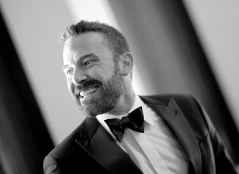 بن أفليك مع أولاده وجينيفر منهمكة في العمل.. كيف يتخطى الثنائي الشهير الانفصال؟ رغم انفصالهما رسميا، وصعوبة عودة المياه لمجاريها؛ فإن الجمهور ما زال مهتما بتفاصيل كل من جينيفر لوبي