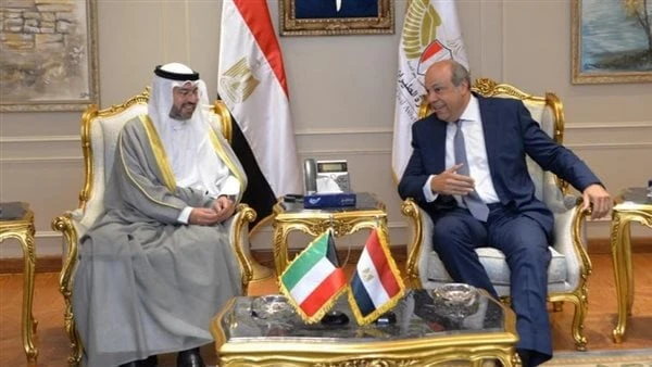 وزير الطيران يبحث مع رئيس الإدارة العامة للطيران الكويتي تعزيز التعاون استقبل الدكتور سامح الحفني، وزير الطيران المدني المصري، الشيخ. م حمود مبارك
