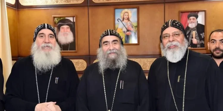 رسالة دعم ومحبة بعد حريق المطرانية شاهد ماذا فعل أساقفة أسيوط والزقازيق مع أسقف بني سويفحريق المطرانية , في زيارة تحمل الكثير من الدعم والتضامن ، توجه نيافة الأنبا يوانس ، أسقف أسي