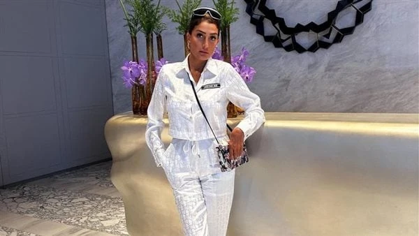 السن مجرد رقم.. غادة عبد الرازق تصير الجدل بإطلالة شبابيةتعتاد غادة عبد الرازق على مشاركة متابعيها أحدث إطلالاتها التي تتسم بالأنوثة والاناقة في آن واحد، مما جعلها محط اهتمام متابع