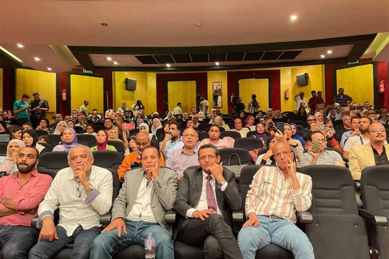 البلشي يعلن عن معرض للكتاب بالصحفيين الأسبوع المقبل ل60 دار نشر وعروض فنية ومسرحية (خاص) أحيا الفنان وائل الفشني احتفالية نقابة الصحفيين، بمناسبة المولد النبوى الشريف والتى جاءت تح