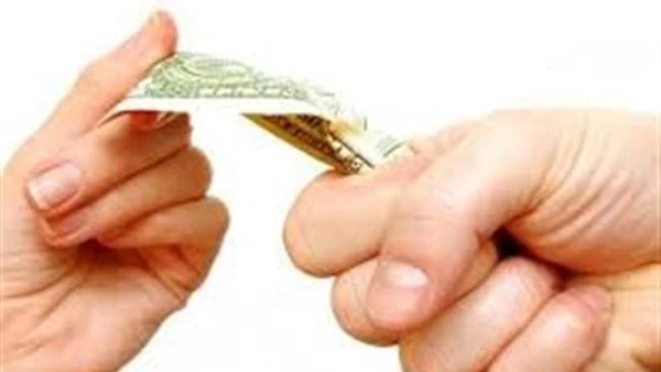 هل يجب على الزوج الإنفاق على زوجته العاملة؟.. انتبه ل7 حقوقلاشك أن السؤال عن هل يجب على الزوج الانفاق على زوجته العاملة ؟ صار مطروحا في الآونة