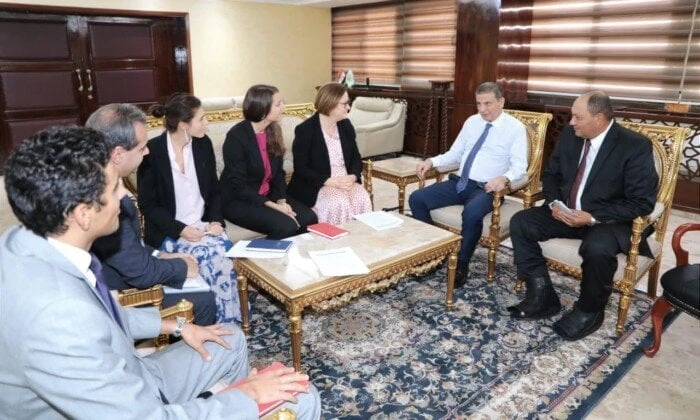 وزير الزراعة يبحث مع الوكالة الفرنسية للتنمية التعاون في مجال الاستثمار الزراعي علاء فاروق مع المديرة الإقليمية لشمال أفريقيا استقبل علاء فاروق، وزير