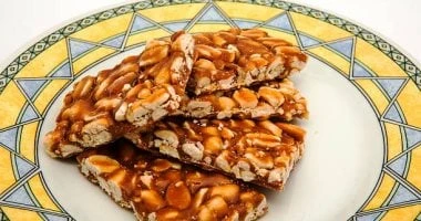 طريقة عمل الفولية في البيت.. سادة وبالقرفة وبالزبدة المرأة والمنوعات نستعد الآن لاستقبال الاحتفال بالمولد النبوي الشريف، وتمتلئ الشوارع بأشكال وأنواع