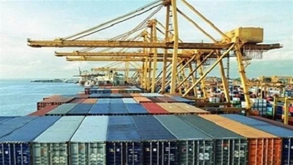 شعبة المصدرين: 16.551 مليار دولار حجم الصادرات السلعية أول 5 أشهر من 2024 توقع أحمد زكي، أمين عام شعبة المصدرين ورئيس لجنة الشؤون الأفريقية بالاتحاد