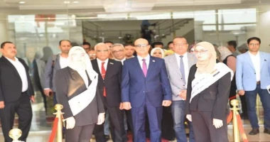 أسيوط سيد زعزوع شهد الدكتور أحمد المنشاوي رئيس جامعة أسيوط، والمفوض بتسيير أعمال جامعة أسيوط الأهلية، والدكتور نوبي محمد حسن نائب رئيس جامعة أسيوط