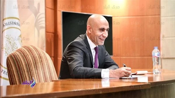 وزير التعليم: إطلاق منصة تعليمية خلال شهر تغني الطلاب عن الدروس الخصوصية أكد محمد عبد اللطيف وزير التربية والتعليم والتعليم الفني، أن الوزارة بصدد