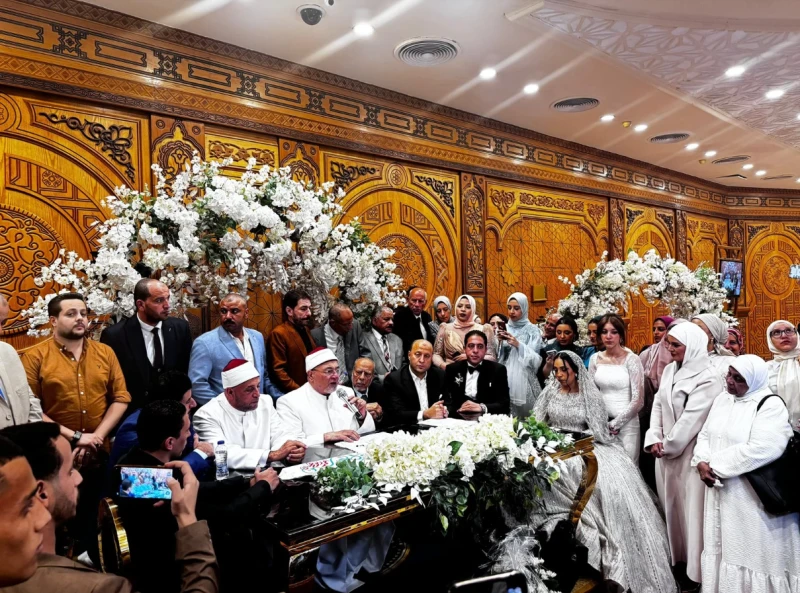 من هو الشيخ رمضان عبد الرازق ويكيبيديا السيرة الذاتية الشيخ رمضان عبد الرازق، شخصية مؤثرة في المشهد الديني المعاصر، وجد نفسه في قلب العاصفة مرة أخرى بعد أن أثار حفل زفاف ابنته جدلا