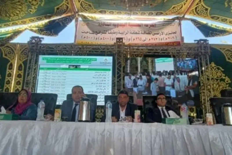 وزير الإسكان: إجراء القرعة الثالثة لتخصيص 267 قطعة أرض بعد توفيق أوضاعها بمنطقة الرابية في الشروق الشربيني: توجيهات مشددة بسرعة الانتهاء من دراسة