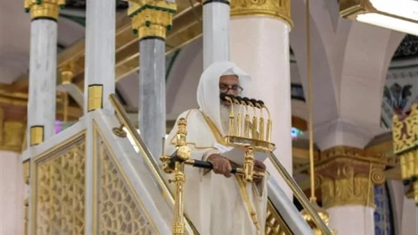 خطيب المسجد النبوي يحذر: العذاب في الآخرة لمتبعي الهوى والشهوات المحرمةطالب إمام وخطيب المسجد النبوي الشيخ الدكتور علي بن عبدالرحمن الحذيفي، بالصبر عن ما يلقاه المرء من الشدائد وال