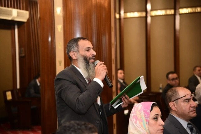 حزب النور يطالب بتغليظ الغرامة على المحامي اذا تخلف عن الدفاع عن المتهم النائب أحمد حمدي لجنة الشئون الدستورية بالنوابتهاني تركيطالب النائب أحمد حمدي