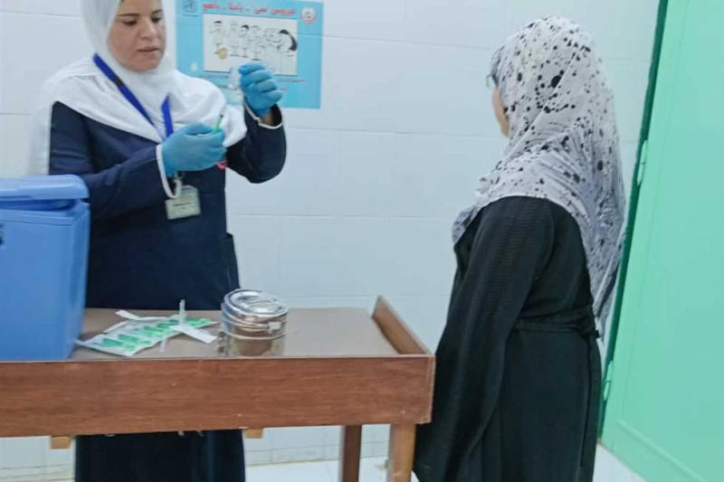 تحصين 644 مواطنا بلقاح الكبد الفيروسي في الدقهلية أعلن الدكتور شريف مكين وكيل وزارة الصحة في محافظة الدقهلية، اليوم الثلاثاء، الانتهاء من تحصين 644 مواطنا بلقاح الكبد الفيروسي خلال