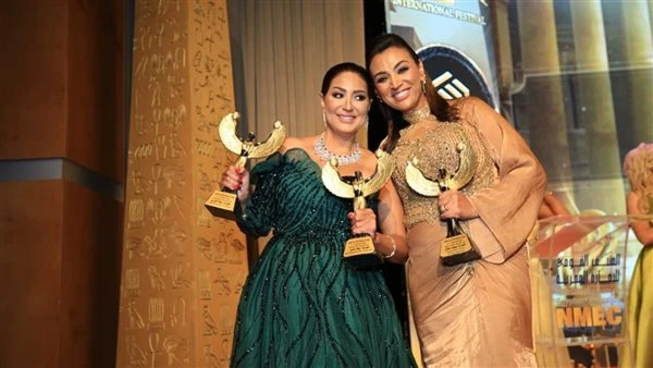 بالصور- أبرز لقطات حفل تكريم نجوم دراما رمضان في مهرجان همسة ال12 تعرف على التالي بالصور- أبرز لقطات حفل تكريم نجوم دراما رمضان في مهرجان همسة ال12،