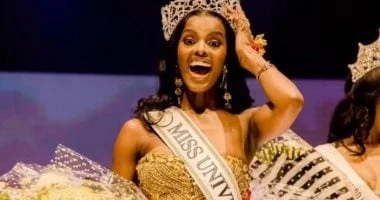 5 معلومات عن ملكة جمال نيجيريا للكون.. ما سر انسحابها من مسابقة جنوب أفريقيا؟ المرأة والمنوعات انسحبت من أجل سلامة ورفاهية عائلتي ونفسي.. بهذه العبارة أعلنت تشيديما أديتشينا البالغ