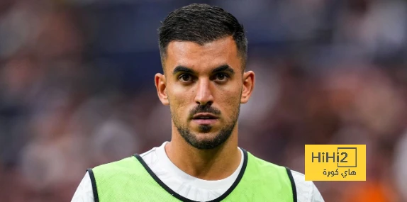 -صورة : هدية بيريز لداني سيبايوس بعد إنجازه مع ريال مدريد .. أهدى الرئيس فلورنتينو بيريز رئيس نادي ريال مدريد اللاعب داني سيبايوس قميص خاص يحمل الرقم 150 احتفالا منه بإنجاز النجم ا