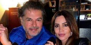 جيهان وراغب علامة داخل سيارة بنتلي والجمهور يعلق تعرف على التالي جيهان وراغب علامة داخل سيارة بنتلي والجمهور يعلق، وكالات السوسنةشاركت مصممة المجوهرات جيهان علامة زوجة الفنان اللبن