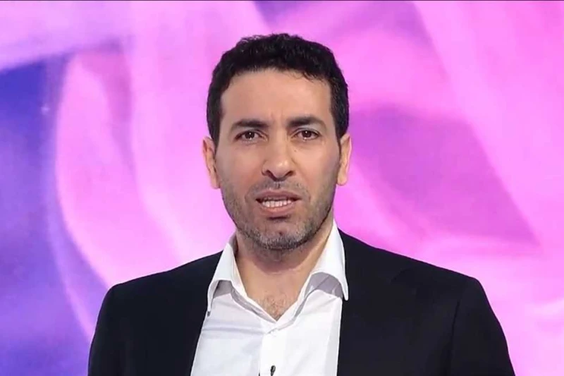-محمد أبو تريكة في غرفة العمليات.. خضع لعملية جراحية والمرض مجهول (صور) .. خاص- السابعة الإخبارية محمد أبو تريكة في غرفة العمليات.. أثيرت حالة من