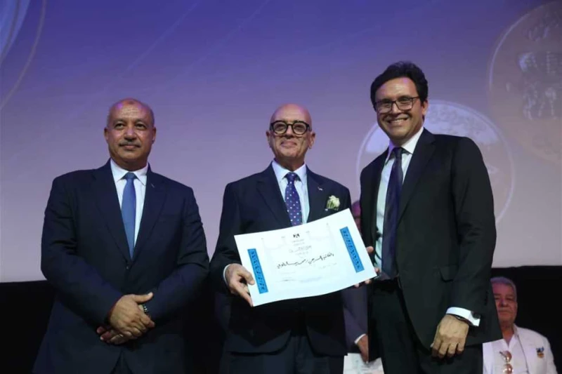 وزير الثقافة يكرم 116 مبدعا من الفائزين بجوائز الدولة النيل- التقديرية- التفوق (صور) كرم الدكتور أحمد فؤاد هنو، وزير الثقافة المصرية، الحاصلين على